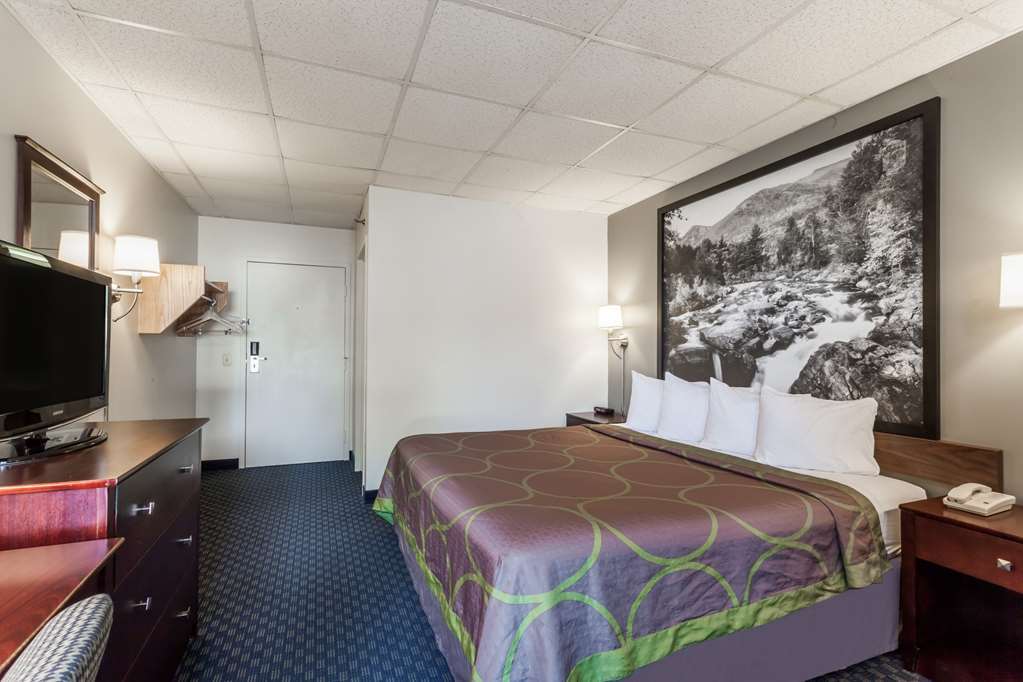 Super 8 By Wyndham Liverpool/Syracuse North Airport Room photo